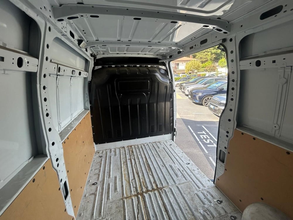 Renault Master Furgone usata a Salerno (18)