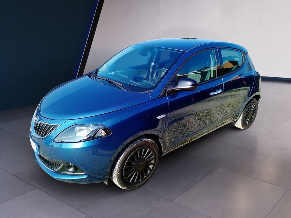 Lancia Ypsilon usata a Salerno