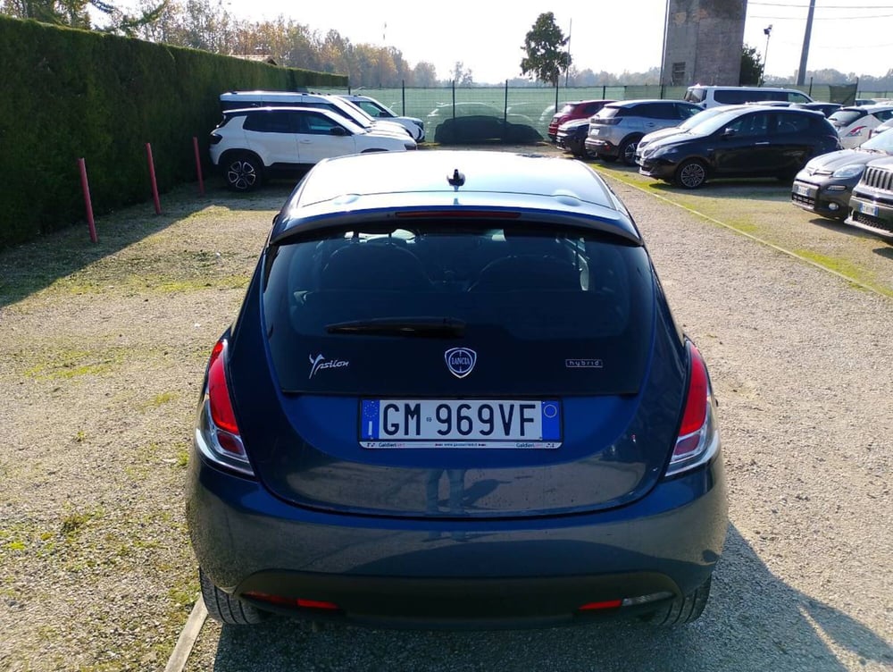 Lancia Ypsilon usata a Salerno (11)