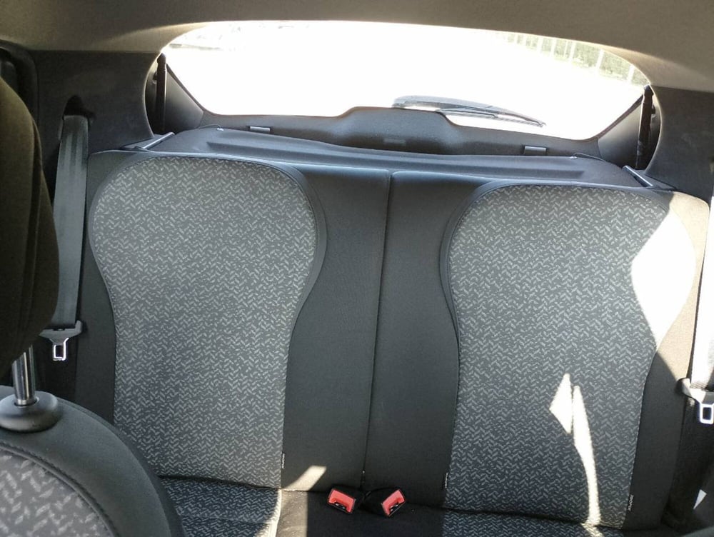 Lancia Ypsilon usata a Salerno (7)