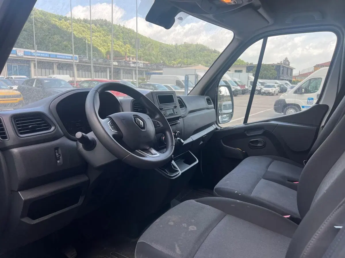 Renault Master Furgone usata a Salerno (5)