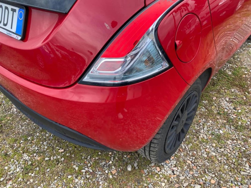 Lancia Ypsilon usata a Salerno (14)