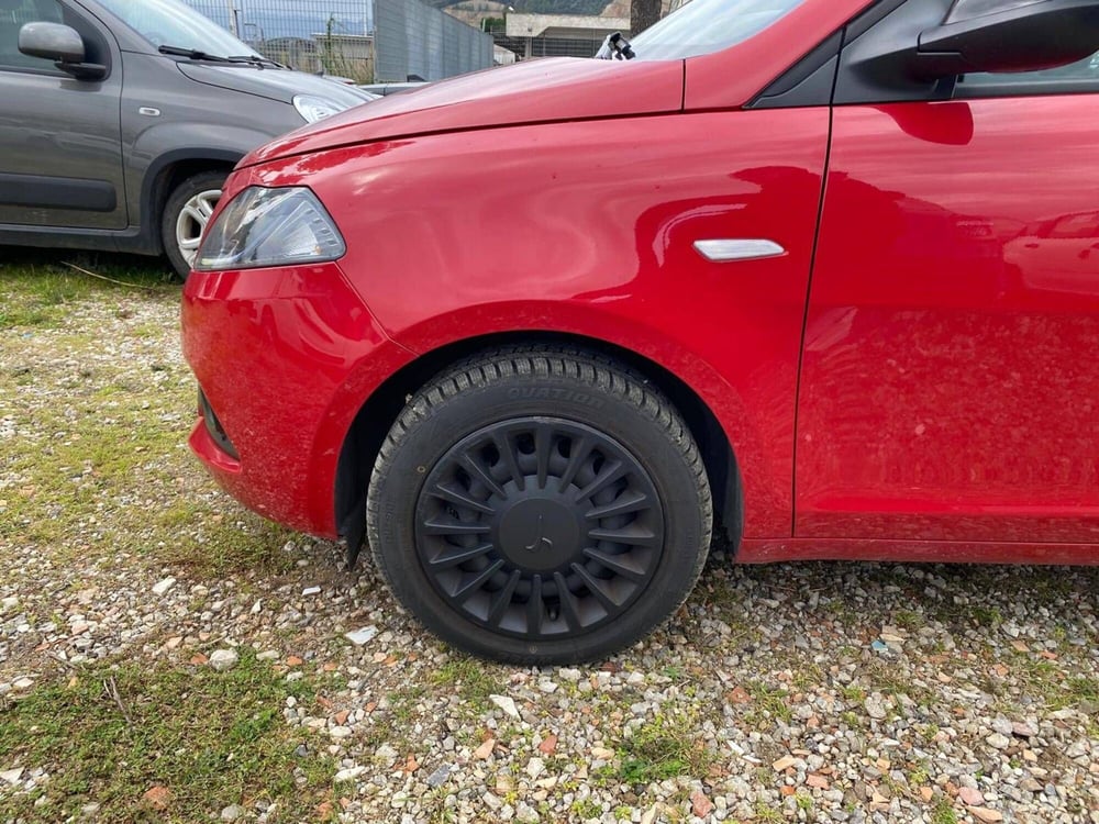 Lancia Ypsilon usata a Salerno (15)