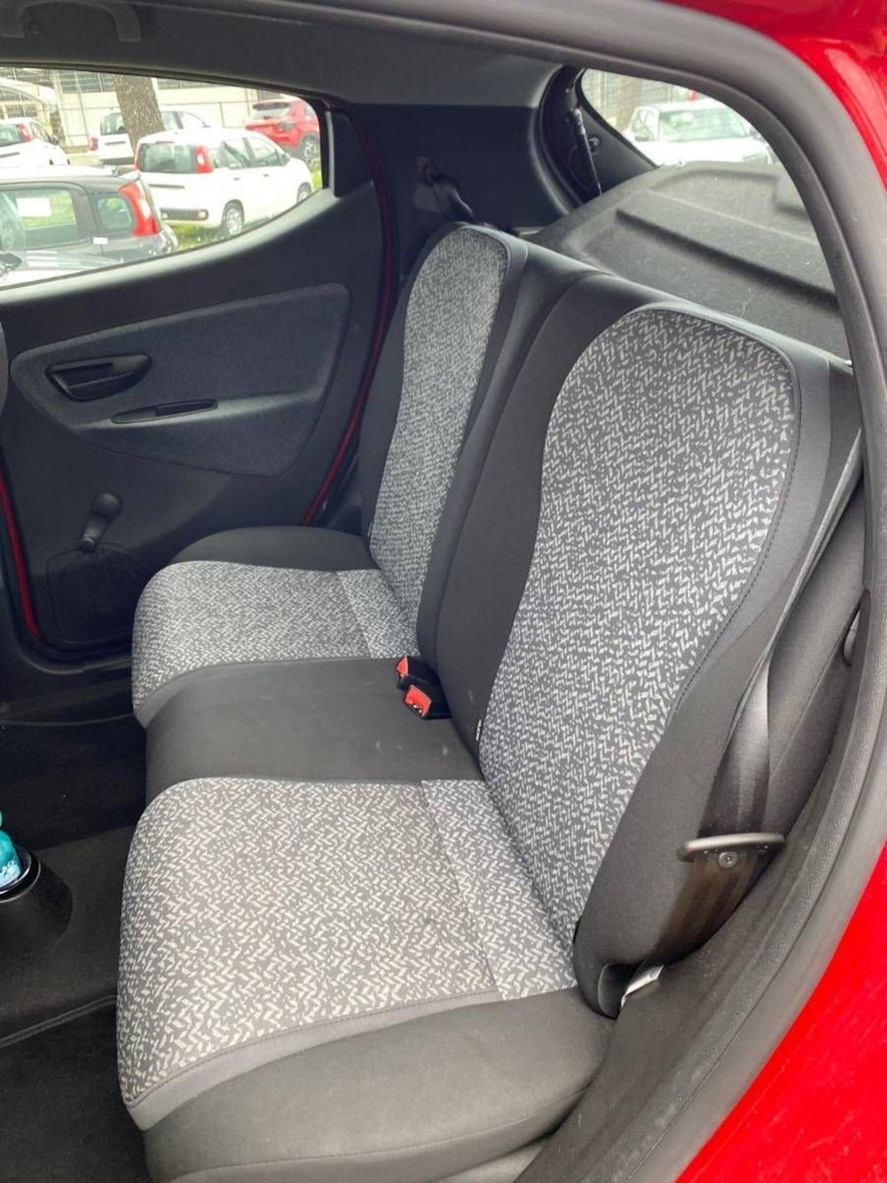 Lancia Ypsilon usata a Salerno (7)