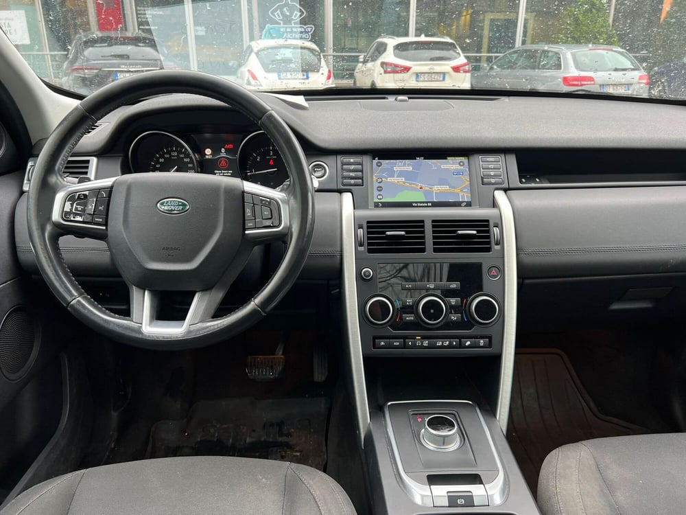 Land Rover Discovery Sport usata a Salerno (5)