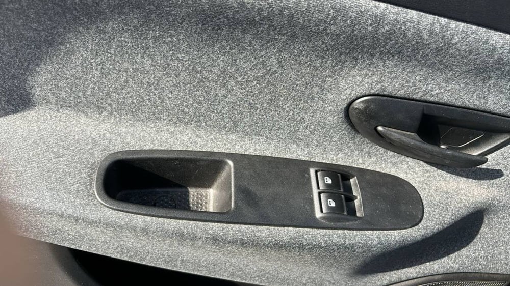 Lancia Ypsilon usata a Salerno (17)