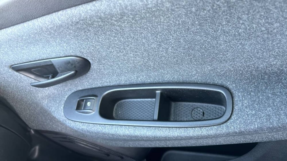 Lancia Ypsilon usata a Salerno (18)