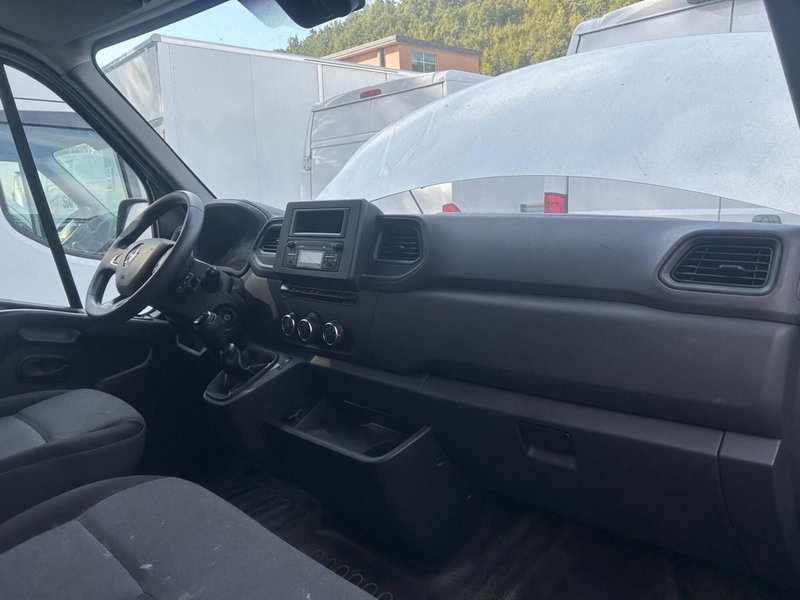 Renault Master Furgone usata a Salerno (17)