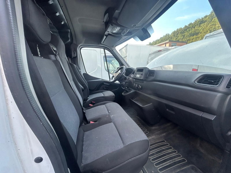 Renault Master Furgone usata a Salerno (19)