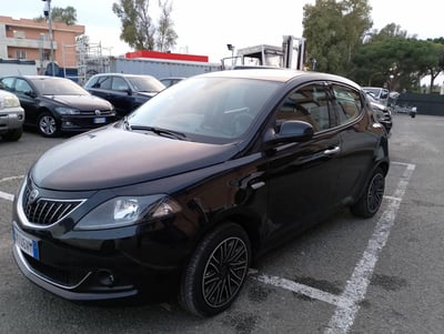 Lancia Ypsilon 1.0 FireFly 5 porte S&amp;S Hybrid Ecochic Gold del 2023 usata a Fisciano