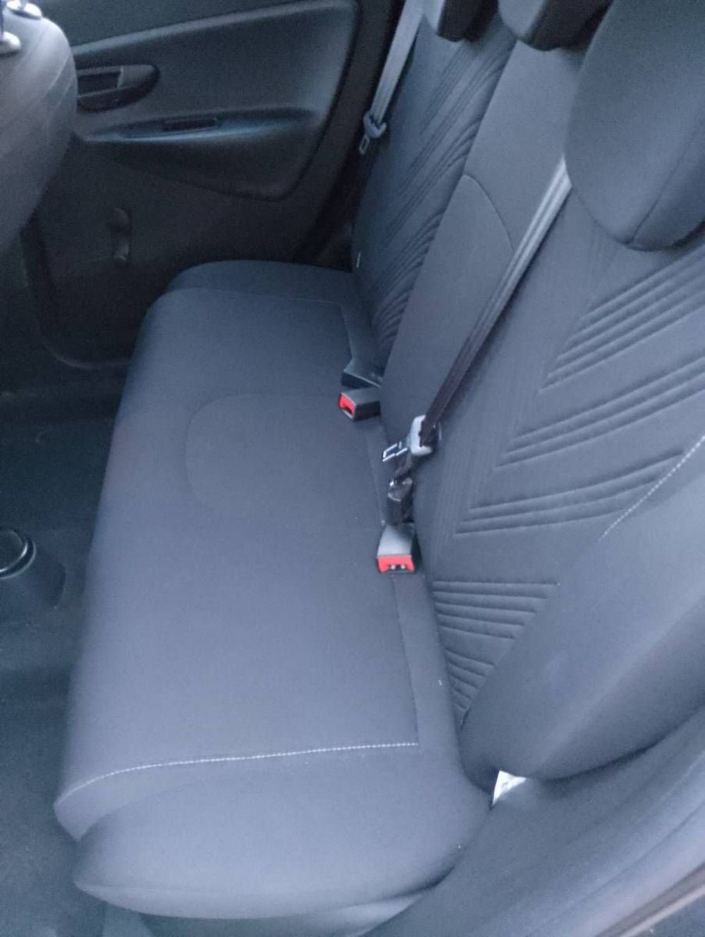 Lancia Ypsilon usata a Salerno (7)