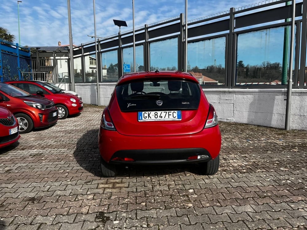 Lancia Ypsilon usata a Salerno (12)