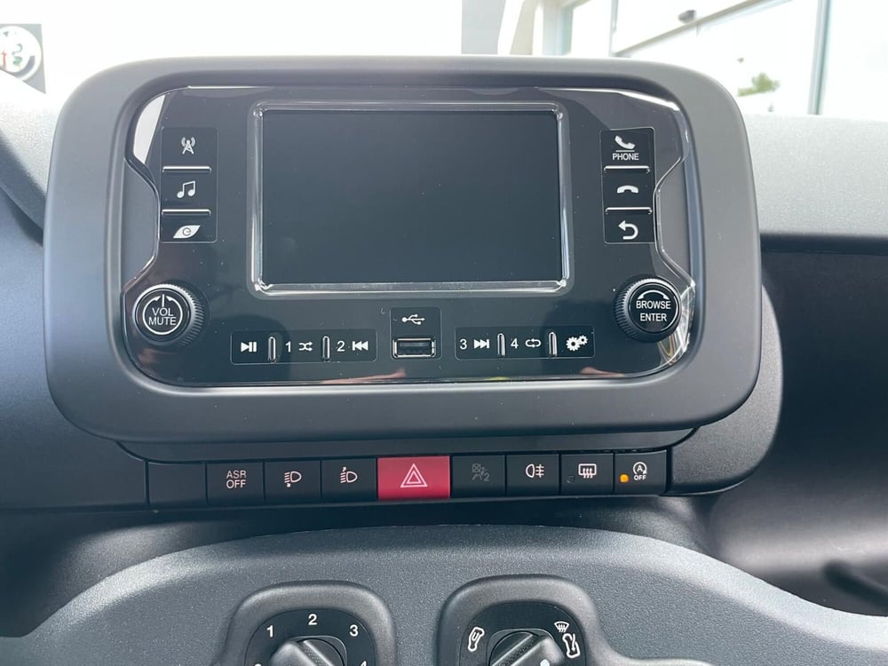 Fiat Panda nuova a Ancona (16)