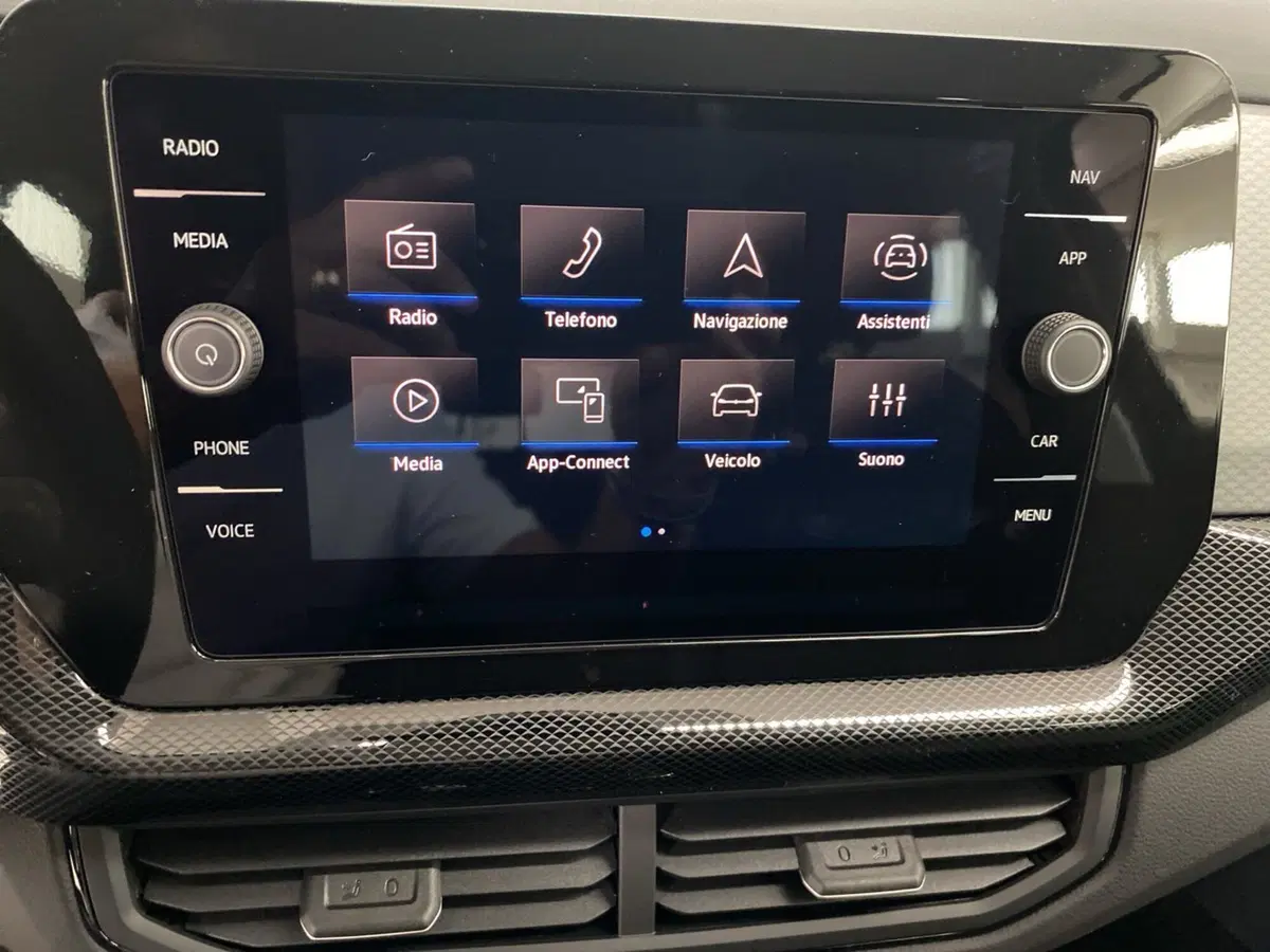 Volkswagen T-Cross nuova a Lodi (13)
