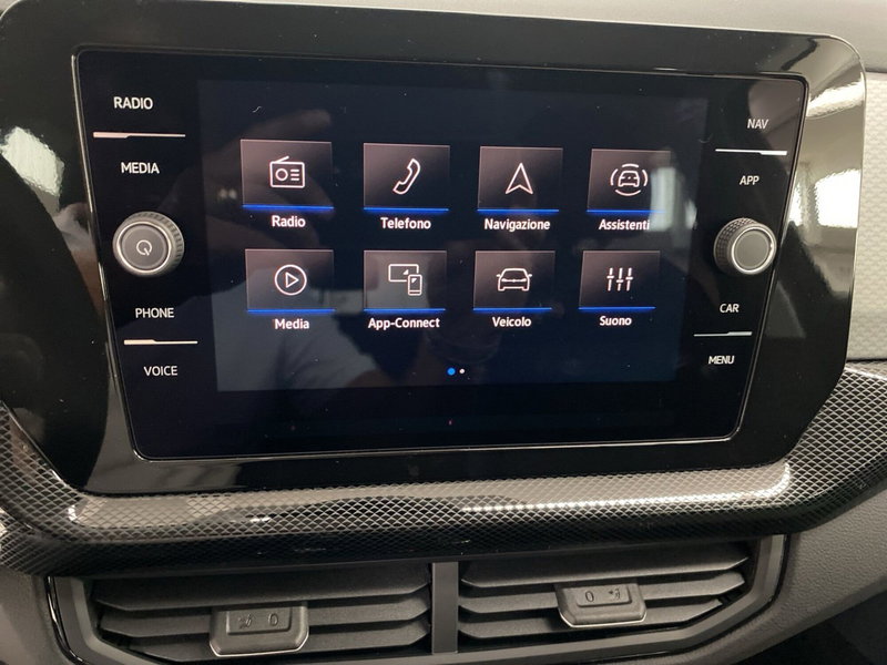 Volkswagen T-Cross nuova a Lodi (13)