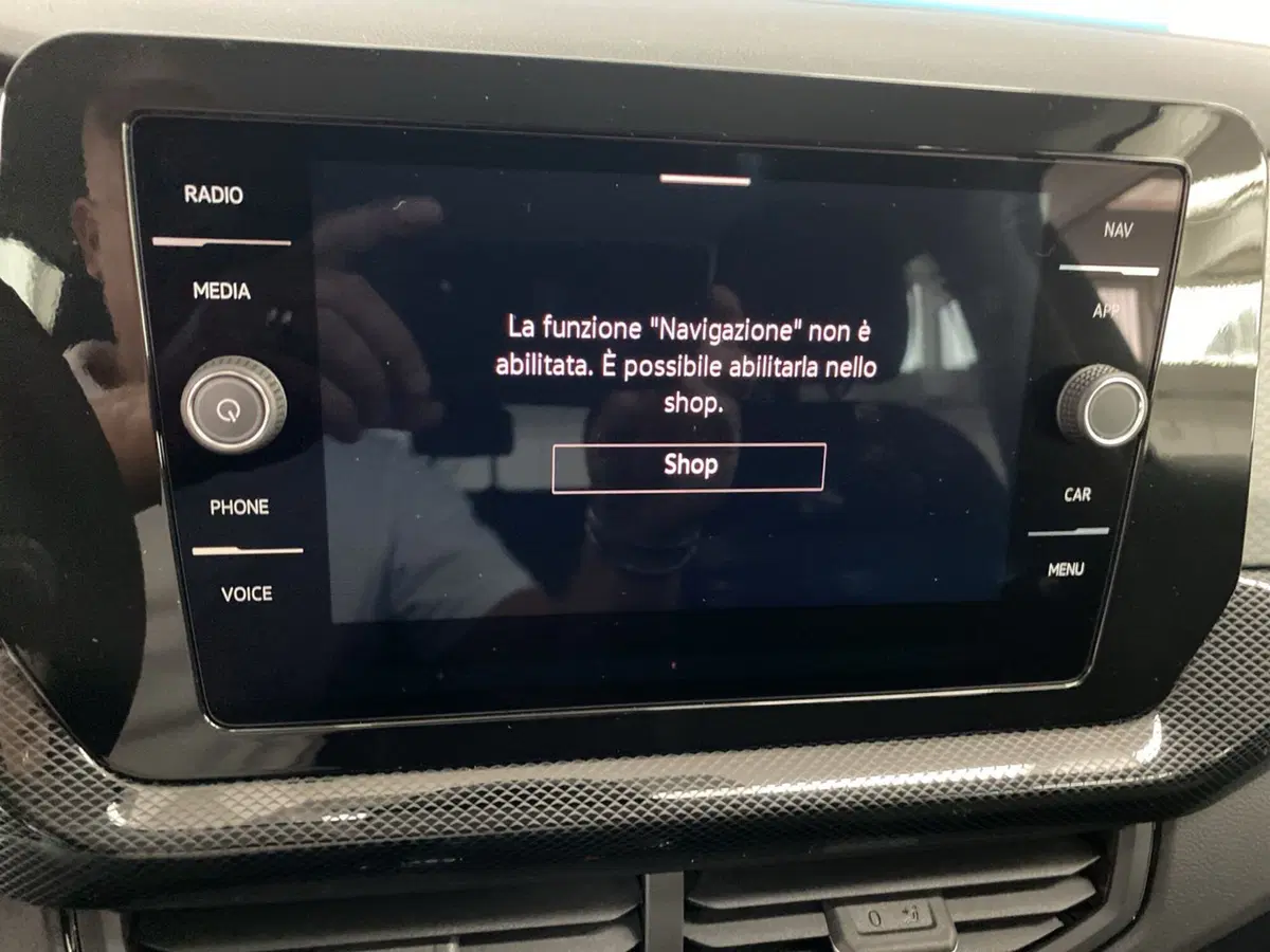 Volkswagen T-Cross nuova a Lodi (15)