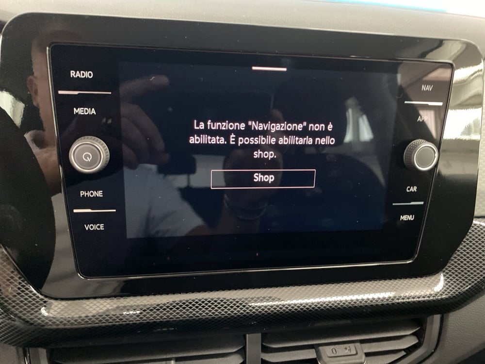 Volkswagen T-Cross nuova a Lodi (15)