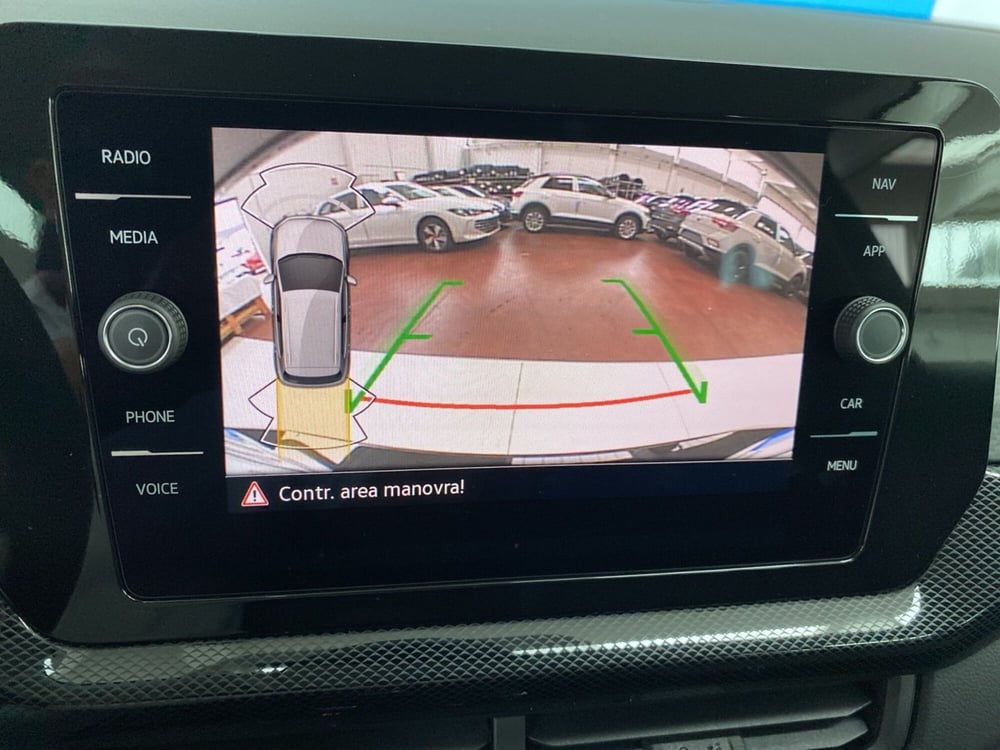 Volkswagen T-Cross nuova a Lodi (16)