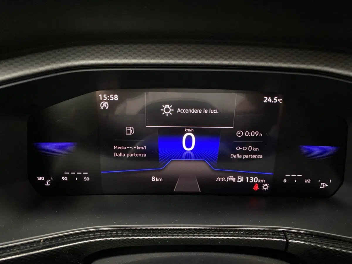 Volkswagen T-Cross nuova a Lodi (17)