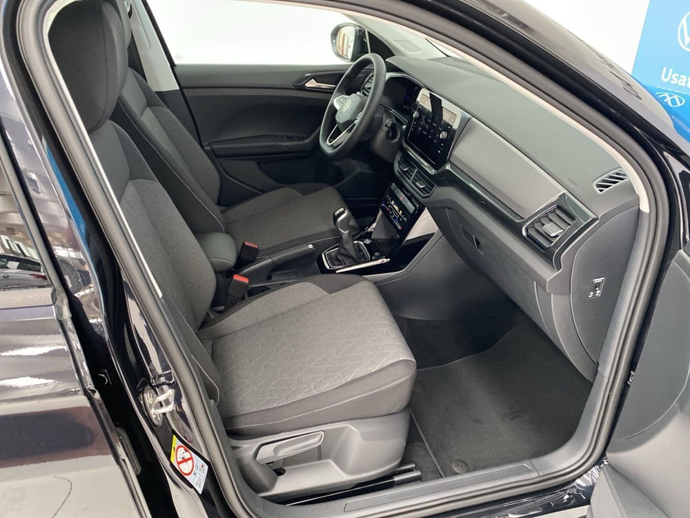 Volkswagen T-Cross nuova a Lodi (6)