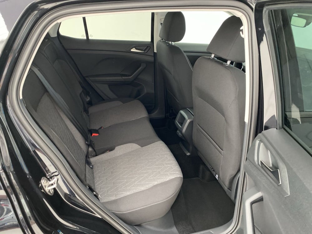 Volkswagen T-Cross nuova a Lodi (7)