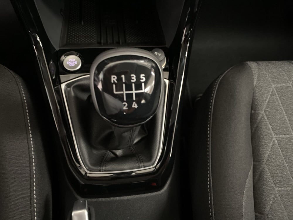 Volkswagen T-Cross nuova a Lodi (11)