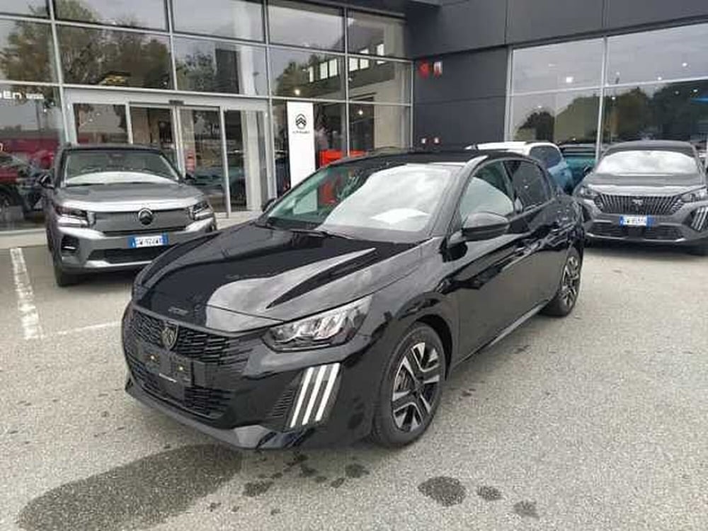 Peugeot 208 nuova a Milano (3)