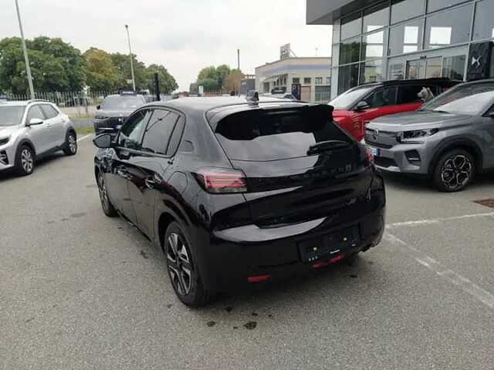 Peugeot 208 nuova a Milano (5)