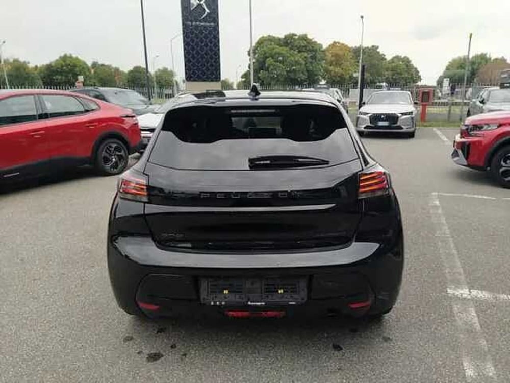 Peugeot 208 nuova a Milano (6)