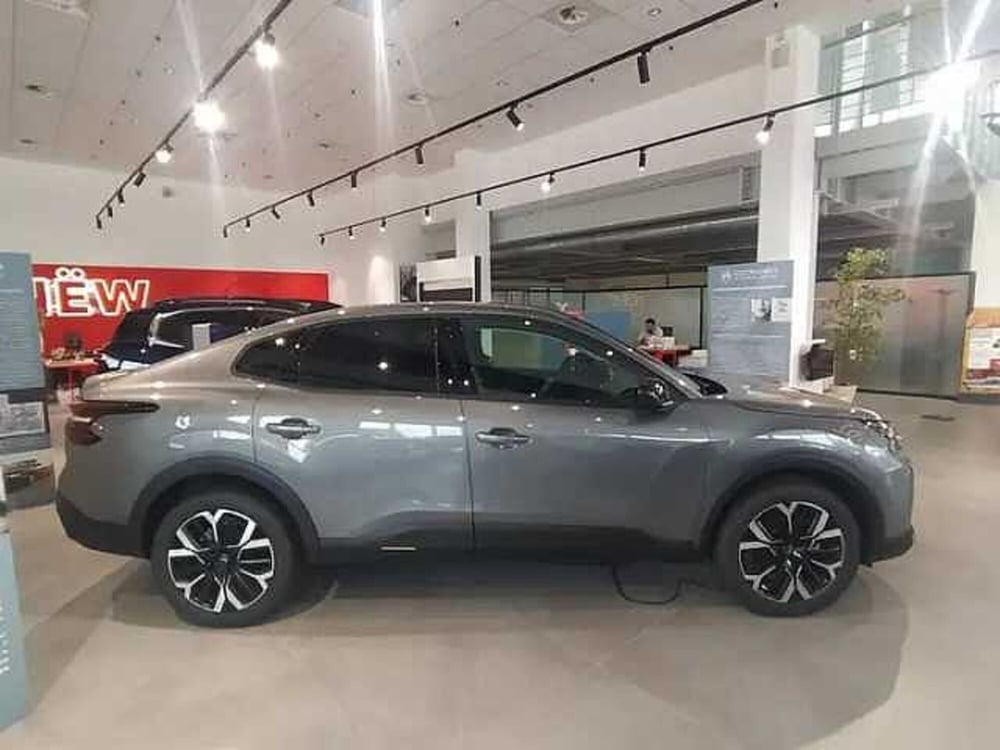 Citroen C4 X nuova a Milano (4)