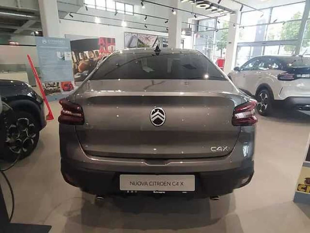 Citroen C4 X nuova a Milano (5)