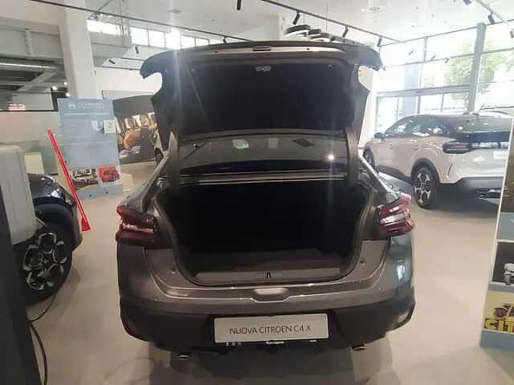 Citroen C4 X nuova a Milano (6)