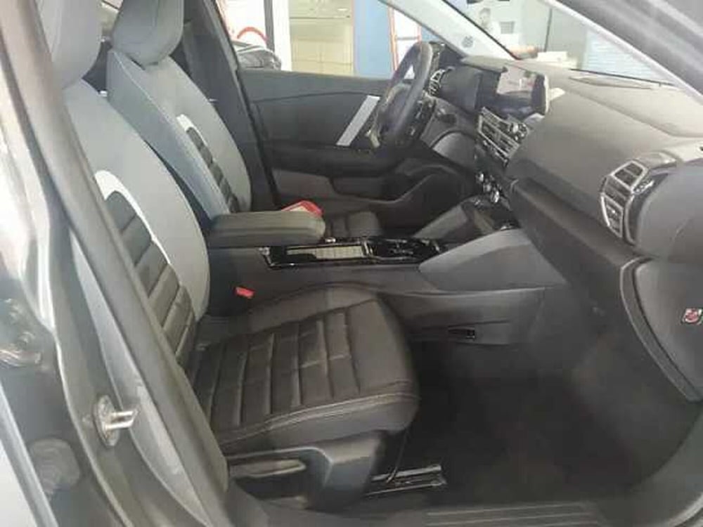 Citroen C4 X nuova a Milano (9)