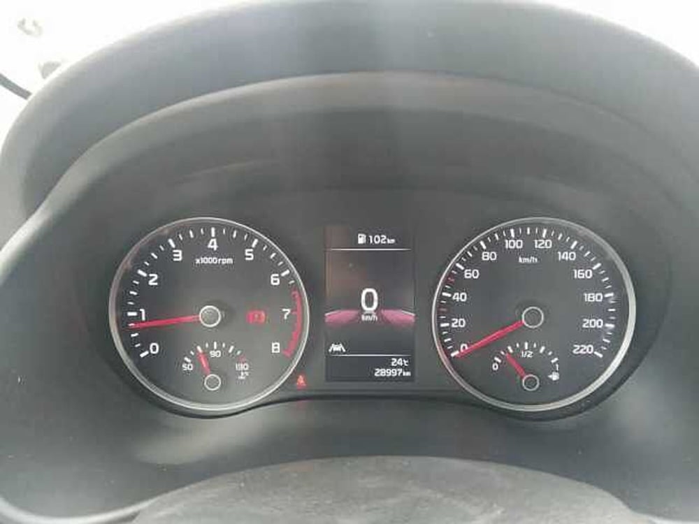 Kia Stonic usata a Milano (15)