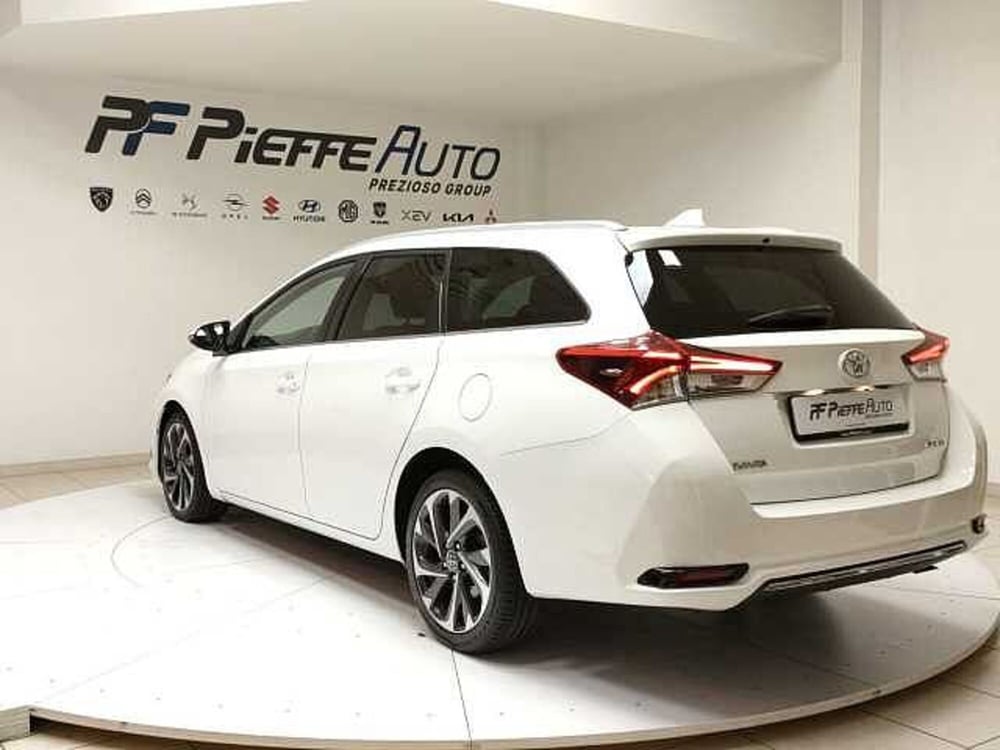 Toyota Auris usata a Teramo (3)