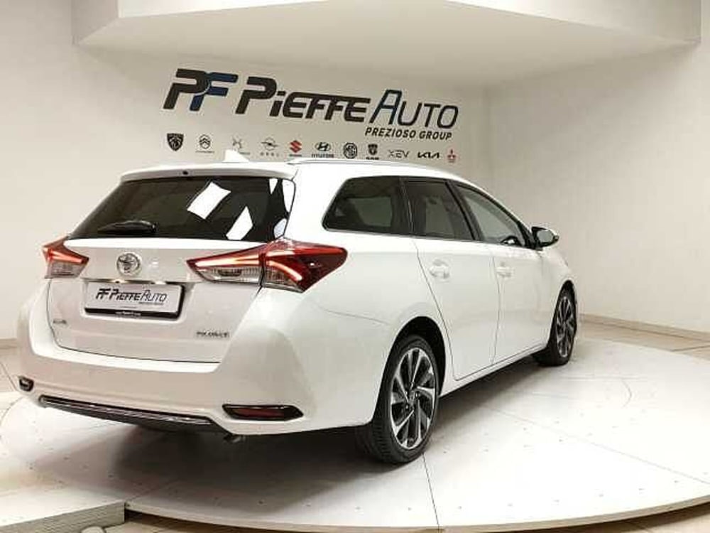Toyota Auris usata a Teramo (4)