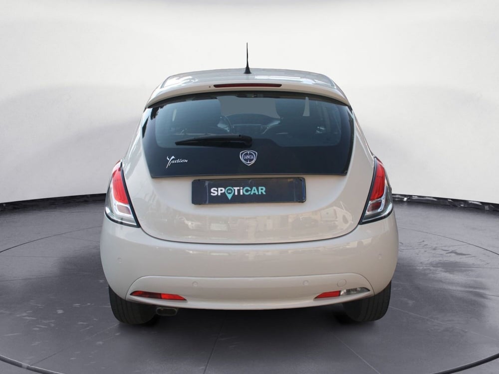 Lancia Ypsilon usata a Catania (3)