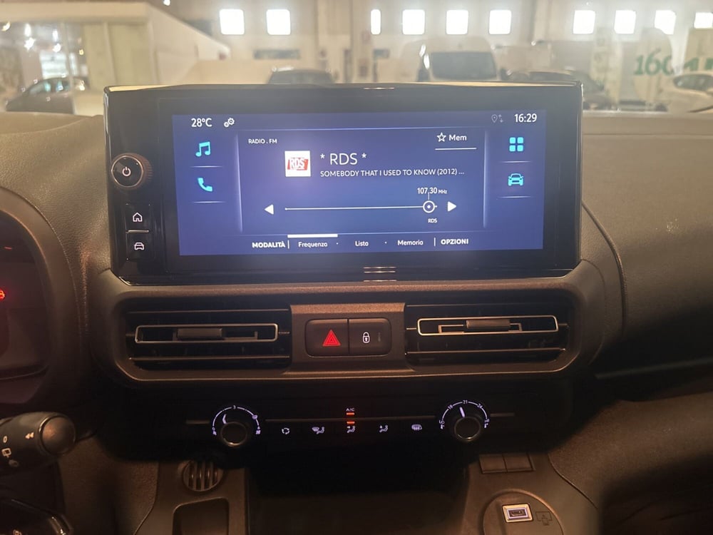 Toyota Proace City nuova a Bergamo (16)