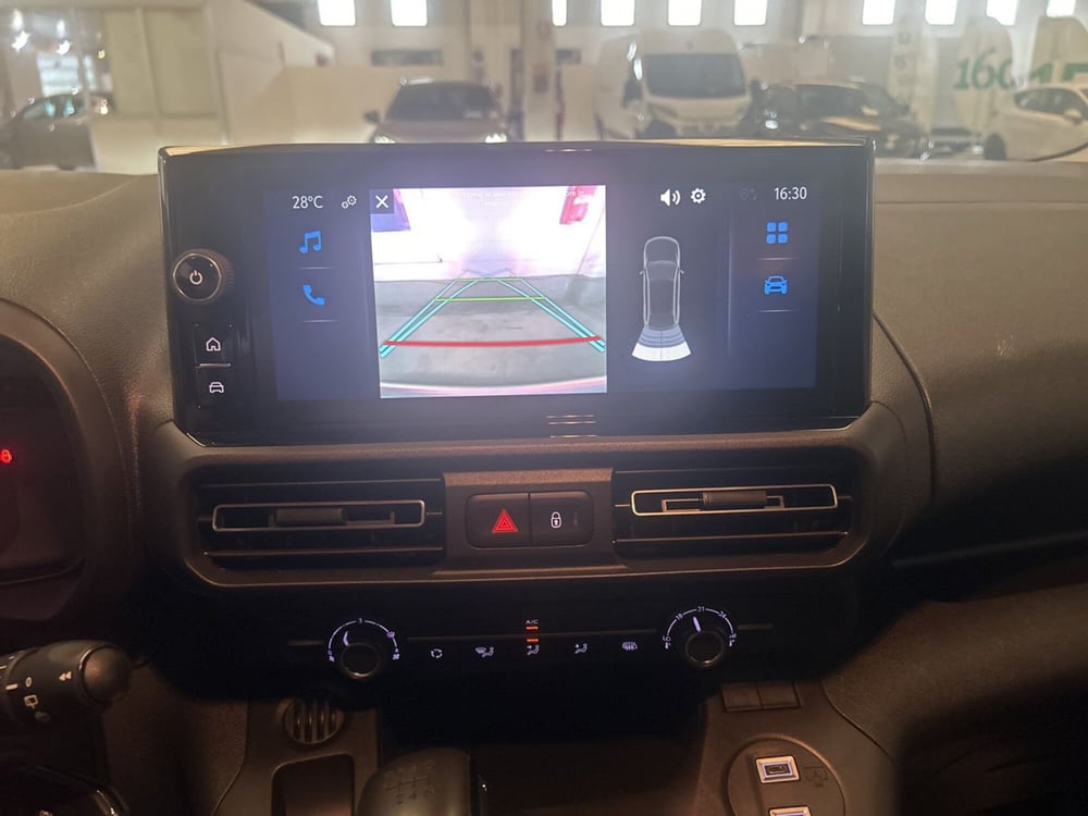 Toyota Proace City nuova a Bergamo (17)