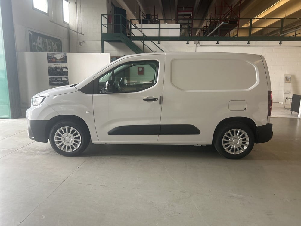 Toyota Proace City nuova a Bergamo (2)