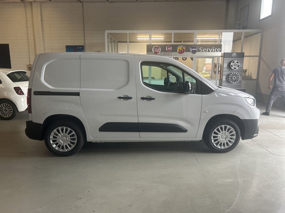Toyota Proace City nuova a Bergamo (6)