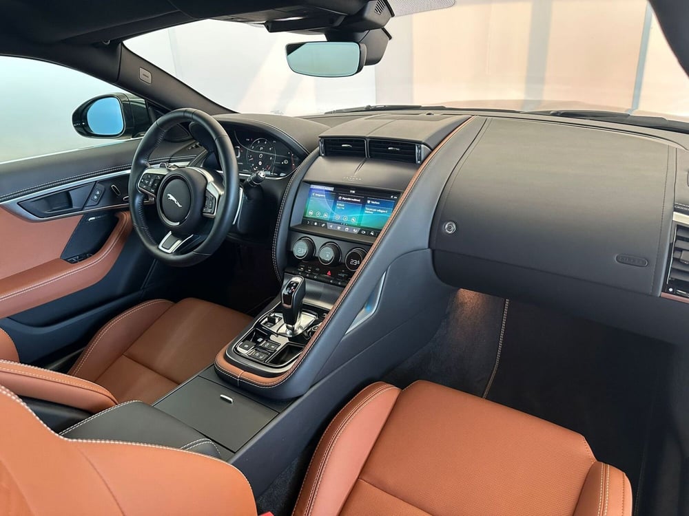 Jaguar F-Type Coupé usata a Modena (5)