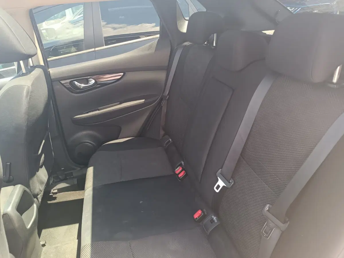 Nissan Qashqai usata a Latina (13)