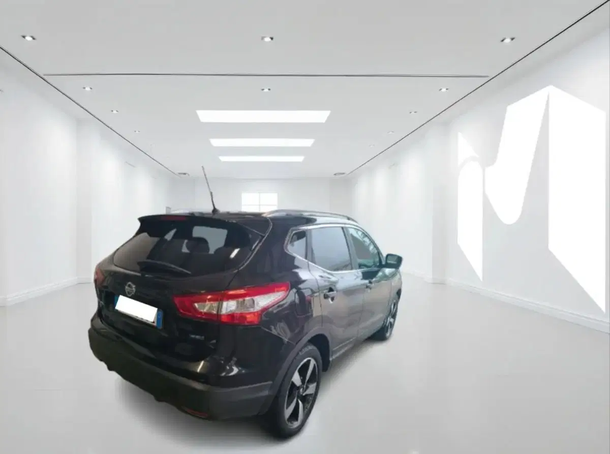 Nissan Qashqai usata a Latina (5)