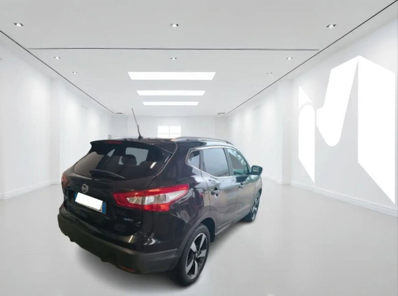 Nissan Qashqai usata a Latina (5)