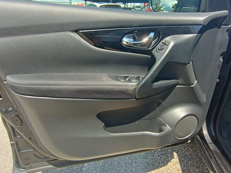 Nissan Qashqai usata a Latina (9)