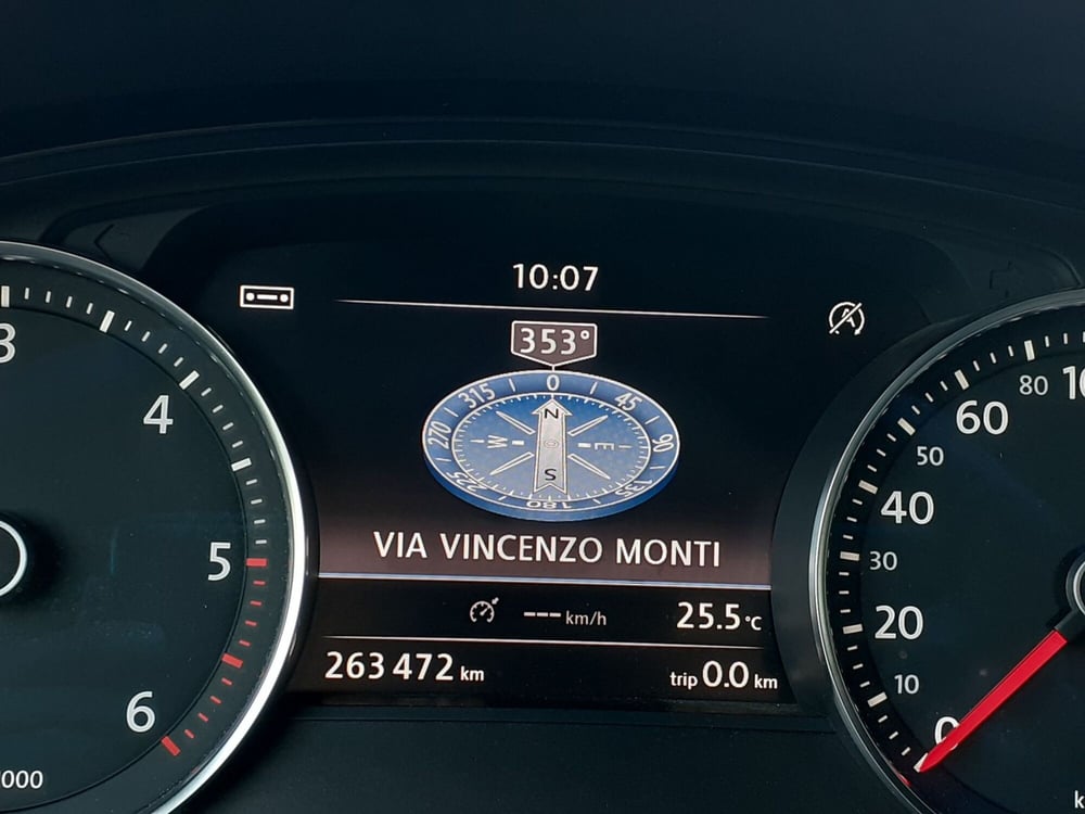 Volkswagen Touareg usata a Modena (11)