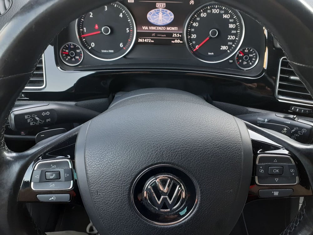Volkswagen Touareg usata a Modena (12)