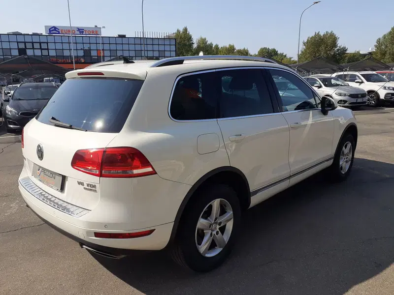 Volkswagen Touareg usata a Modena (4)