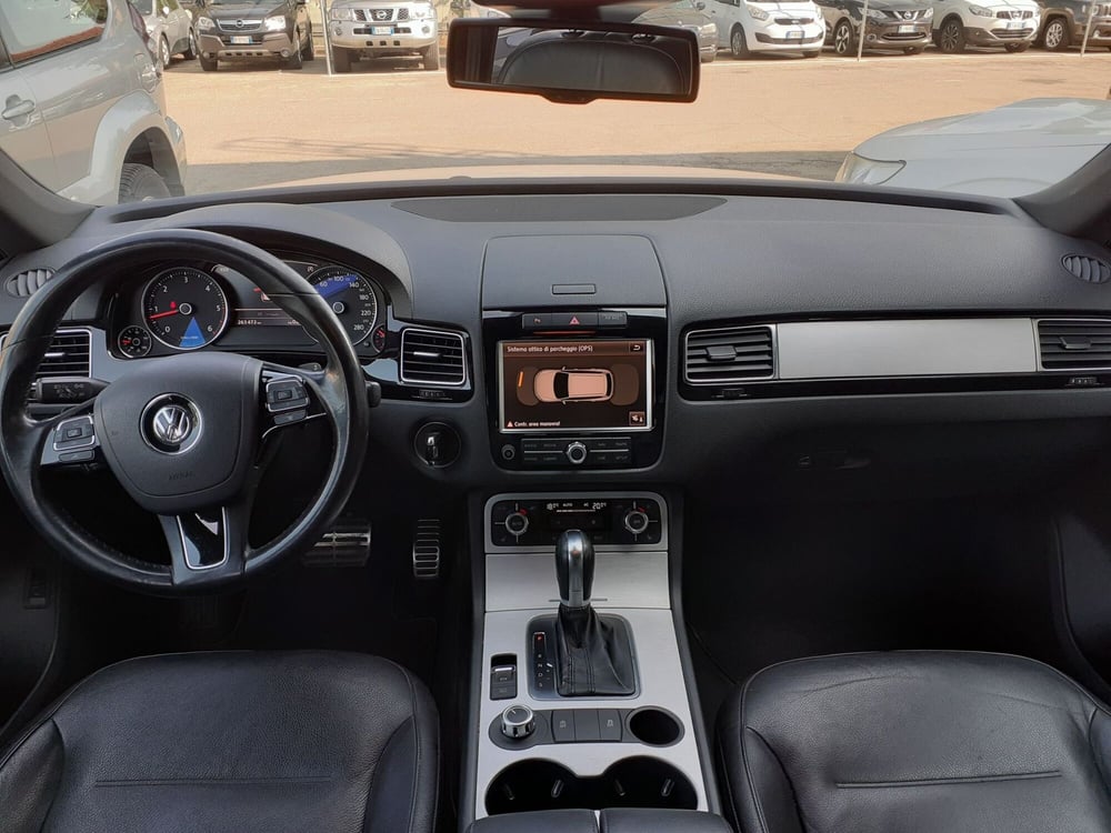 Volkswagen Touareg usata a Modena (9)